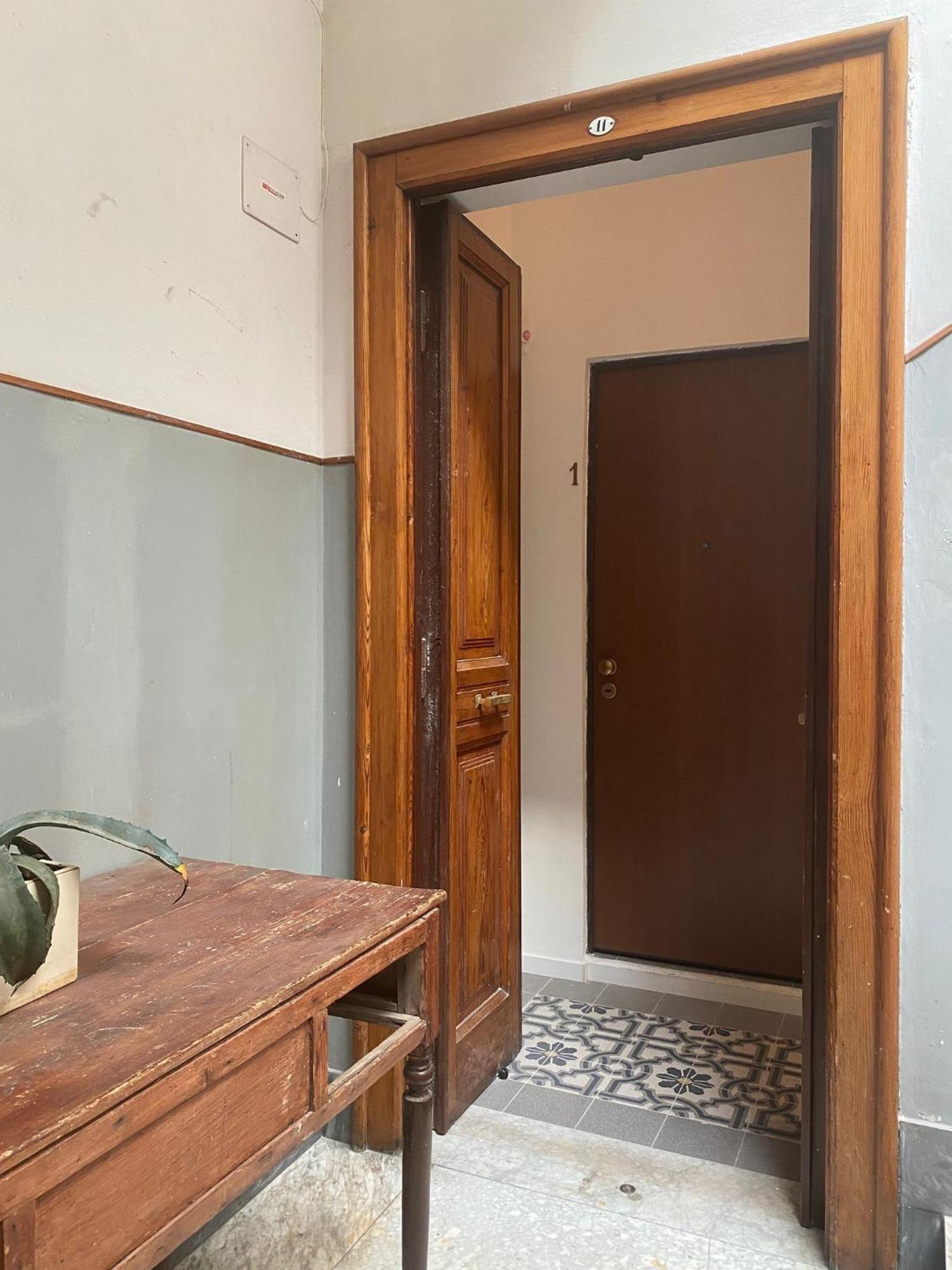 Bari Landlord 242 - Central Station Apartments Bagian luar foto
