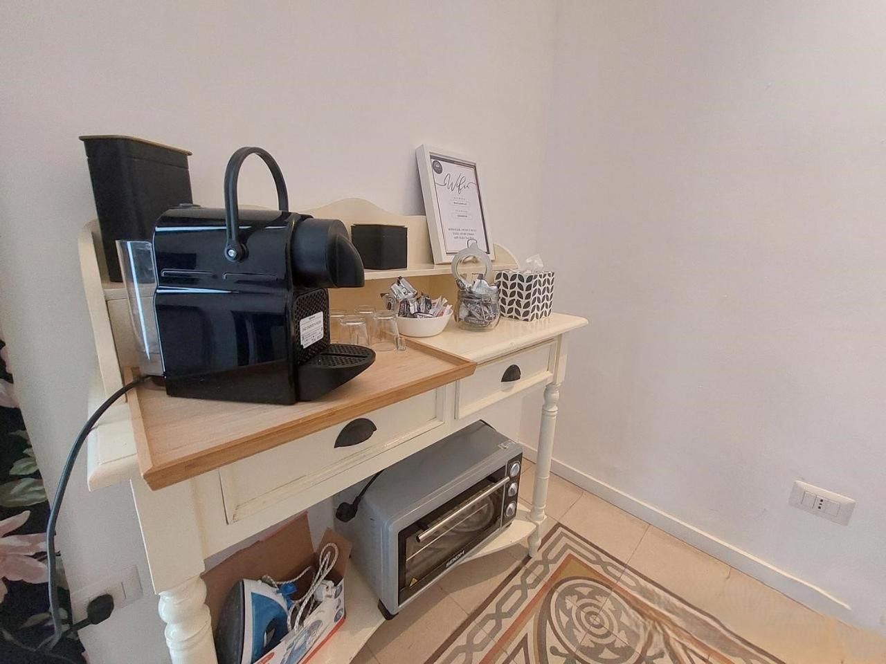Bari Landlord 242 - Central Station Apartments Bagian luar foto