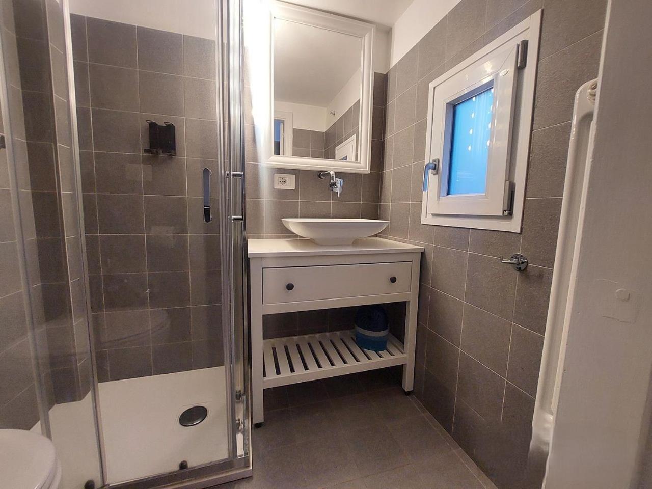 Bari Landlord 242 - Central Station Apartments Bagian luar foto